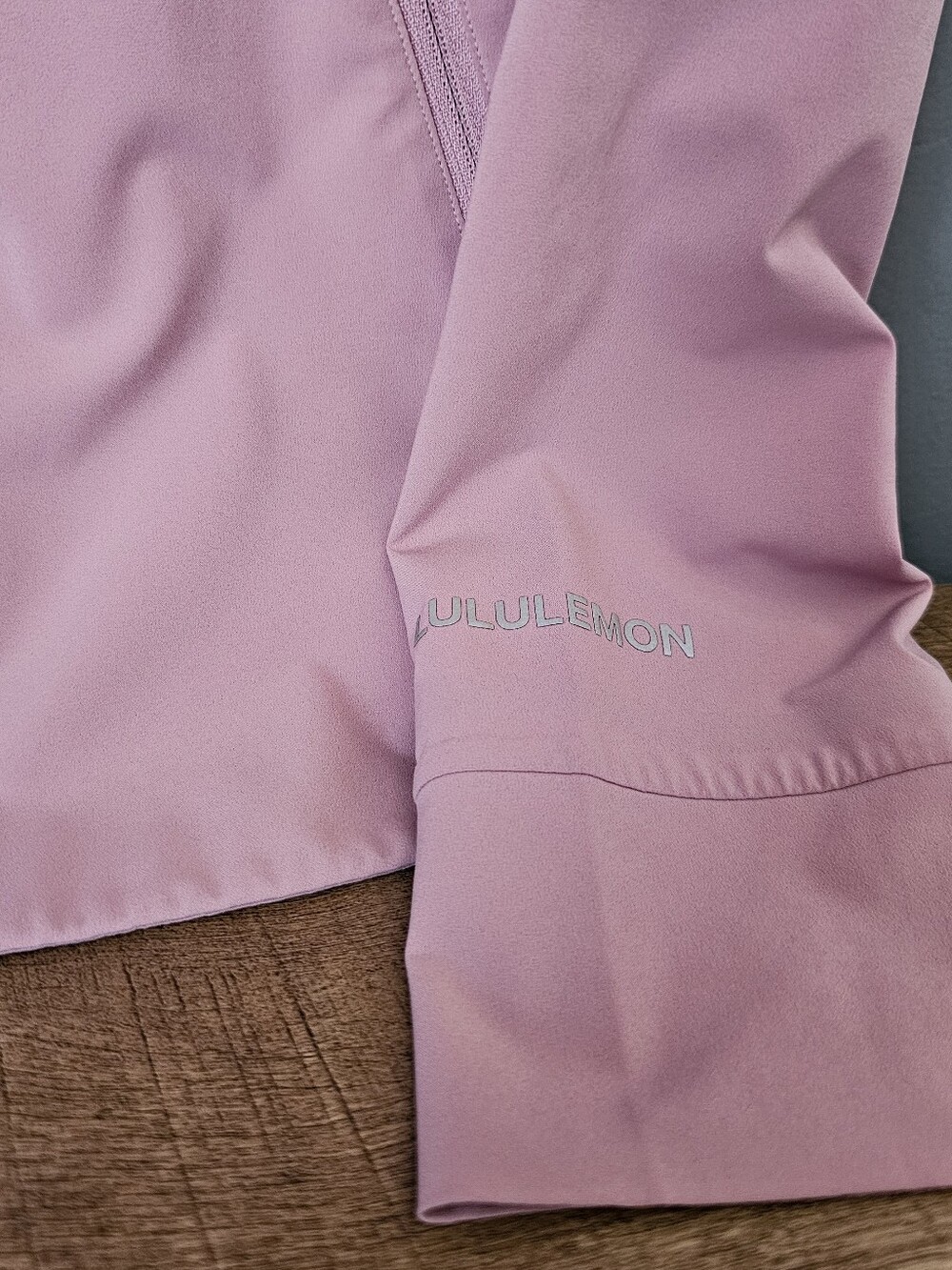 Lululemon Run Jacket - Picture 5 of 9